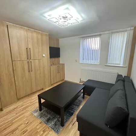 Cozy Flat At Centres Door Step Bed & Breakfast *