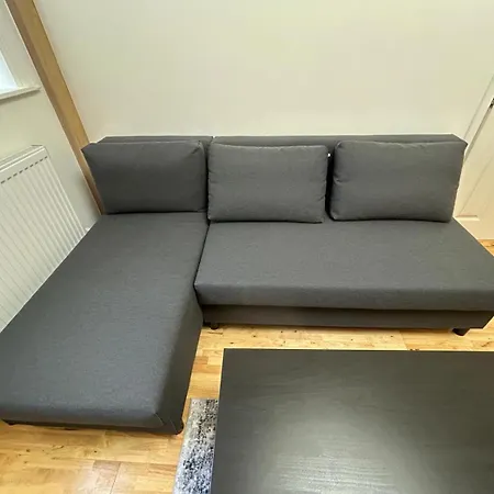 Cozy Flat At Centres Door Step 3*
